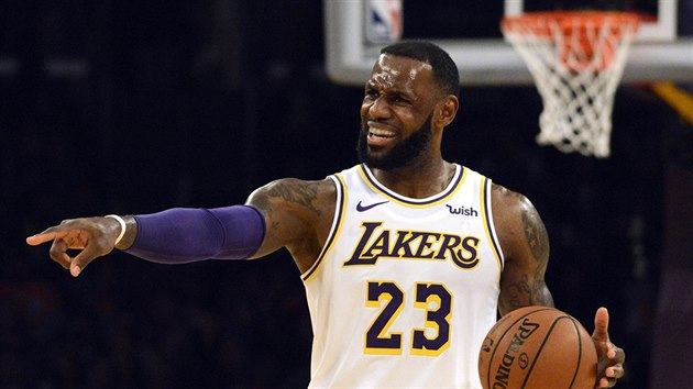 LeBron James bhem zpasu svho LA Lakers s Atlantou