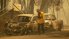 Následky rozsáhlých poár v kalifornském mst Paradise (9. listopadu 2018)