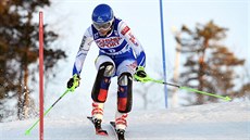 Slovenská lyaka Petra Vlhová na trati slalomu v Levi