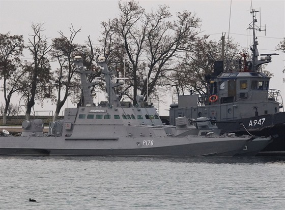 Ukrajinské lodě zadržené Rusy na Krymu (26.11.2018)