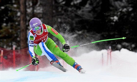 Slovinská mistryn svta Ilka tuhecová se v Lake Louise vrací do sjezd SP po zranní, které ji pipravilo o olympijskou sezonu.