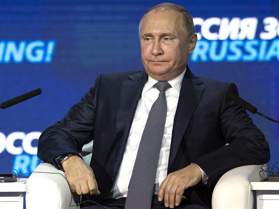 Ruský prezident Vladimir Putin na investičním fóru v Moskvě (28. listopadu 2018)