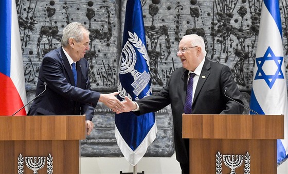 Prezident Milo Zeman se v Jeruzalém pi oficiální návtv Izraele seel s...