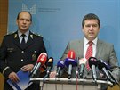 Ministra vnitra Jan Hamáek a první námstek policejního prezidenta Martin...