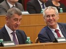 Prezident Milo Zeman a premiér Andrej Babi na velitelském shromádní Armády...