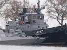 Ukrajinské lod zadrené Rusy na Krymu (25.11.2018)