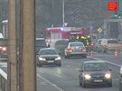 Na Jiráskov most v Praze se ve stedu ráno vznítilo auto (28.11.2018)