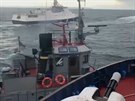 Video ukazuje sráku Ukrajinské a Ruské lodi