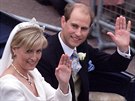 Sophie Rhys-Jonesová a princ Edward se vzali ve Windsoru 19. ervna 1999.