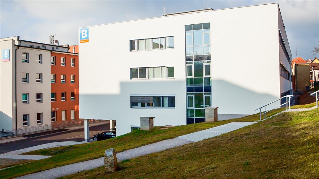 Lékař z krumlovské nemocnice má pozitivní test, do karantény jdou kolegové