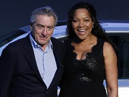 Robert De Niro a jeho manelka Grace Hightowerová (22. íjna 2013)