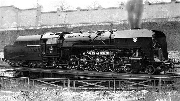 Parn lokomotiva ady 475.1 (exempl 475.1141)