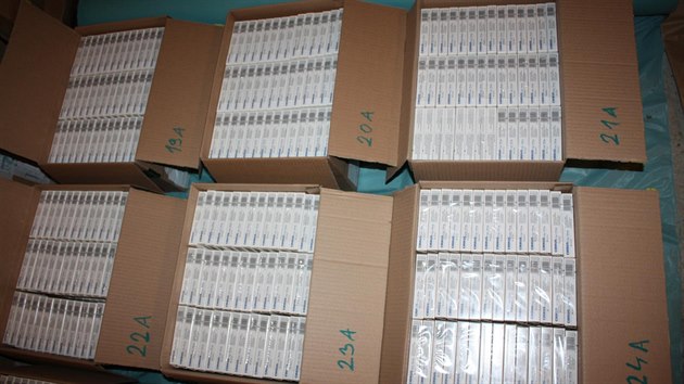 Brnnt policist zajistili sto tisc tablet polskho lku CIRRUS, ze kterho se v esku vyrb pervitin.