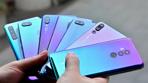 Huawei Mate 20 Pro, Huawei P20 Pro, Huawei Nova 3, Honor 10, Xiaomi Mi 8 Lite, Umidigi Z2, Samsung Galaxy A9