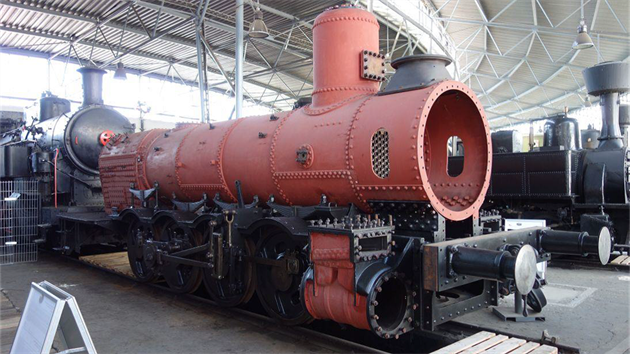 Nákladní parní lokomotiva Conrad Vorlauf dnes. Je třetí nejstarší dochovanou lokomotivou v Česku.
