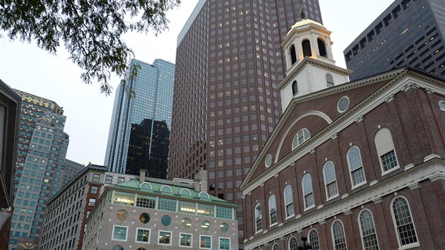 Ve Faneuil Hall se bhem revoluce setkvali Synov svobody.