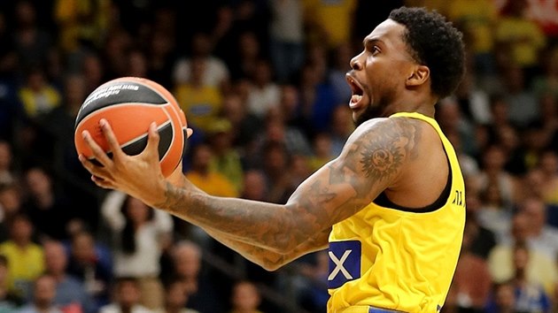 Kendrick Ray z Maccabi Tel Aviv don m do koe Fenerbahce Istanbul.