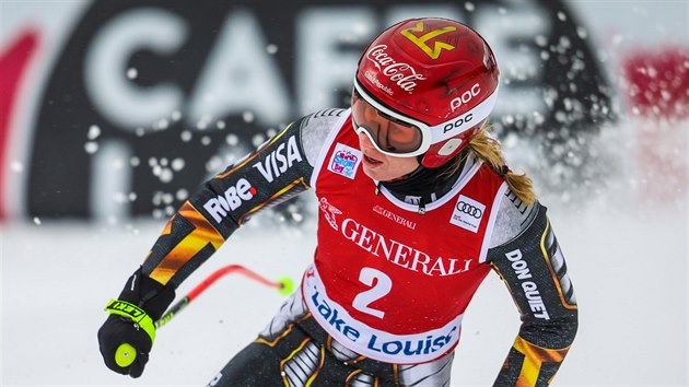 Ester Ledeck po trninkov jzd na sjezd Svtovho pohru v kanadskm Lake Louise.