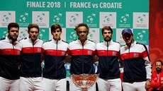 Sestava francouzských tenist ped finále Davis Cupu. Zleva: Jo-Wilfried...