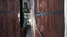 Zlodji se do chat na Blatensku dostávali vylomením dveí a rozbitím oken.