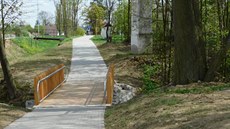 První �ást cyklostezky v Tel�i je hotová, t�sn� p�ed dokon�ením je �ást druhá....