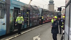 Na Jiráskov námstí se srazily dv tramvaje. (22.11.2018)