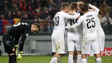 Plzetí fotbalisté se radují z gólu Lukáe Hejdy na hiti CSKA Moskva.