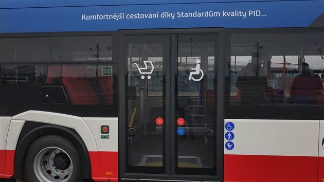 Pražská integrovaná doprava (PID) představila nové autobusy, které budou jezdit ve středních Čechách (30.11.2018)