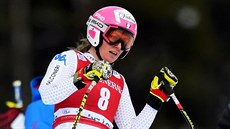 Italská lyaka Nadia Fanchiniová ve sjezdu v Lake Louise neuspla