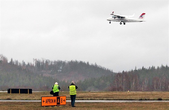 Společnost F Air na Letišti Karlovy Vary předvedla ukázkové průlety svých...