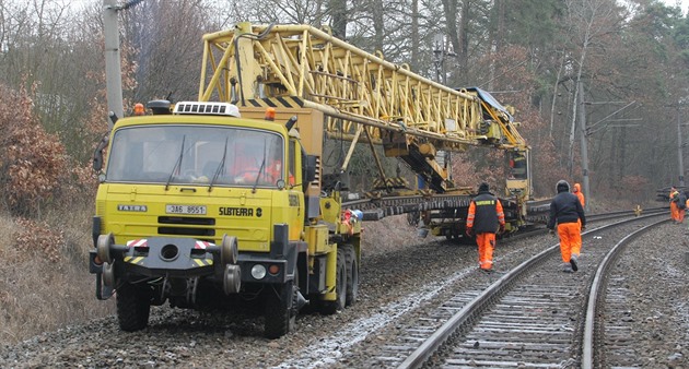 Nová stezka na bývalé trati z Plzně do Chrástu má sloužit od léta