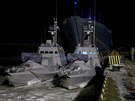 Lod ukrajinského námonictva v pístavu Mariupol v Azovském moi (2. prosince...