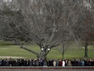 Krátkou pietní ceremonií ped budovou Kapitolu ve Washingtonu zaalo poslední...