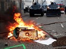 Ve Francii vypukly 8. 12. dalí násilné protesty. Policie v centru Paíe...