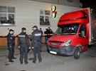 Policie vyetuje pobodání mue v Jablonského ulici v Plzni. (7. prosince 2018)