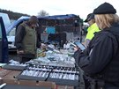 Celnci spolu s policisty kontrolovali ble trhy v ulici U Elektry v Praze 9....