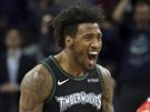 Robert Covington z Minnesoty se raduje bhem zápasu s Houstonem.