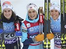 Norská bkyn na lyích Therese Johaugová (uprosted) ovládla volnou desítku v...