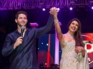 Priyanka Chopra a Nick Jonas bhem pedsvatbního ceremoniálu (Dódhpur, 30....