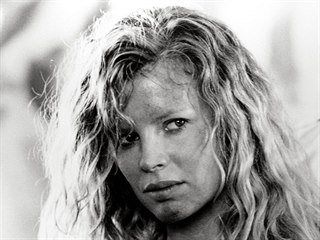 Kim Basinger (No Mercy, 1986)