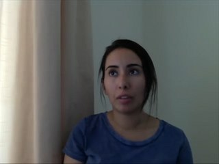 Dubajská princezna chtěla utéct ze zlaté klece, natočila video (5.12.2018)