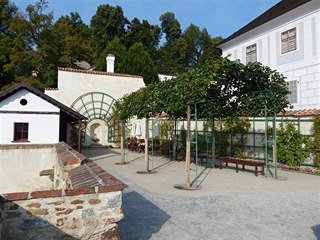 Na území v Českém Krumlově mezi Kuchyňskou zahradou a zástavbou Rybářské ulice...
