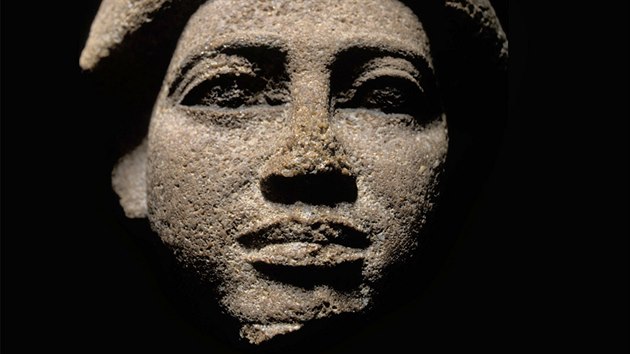 Fragment
sochy vezíra
Ptahšepsese,
vysokého státního
hodnostáře
z poloviny 3.
tisíciletí před
Kristem, který
bylvAbúsíru
pohřben.