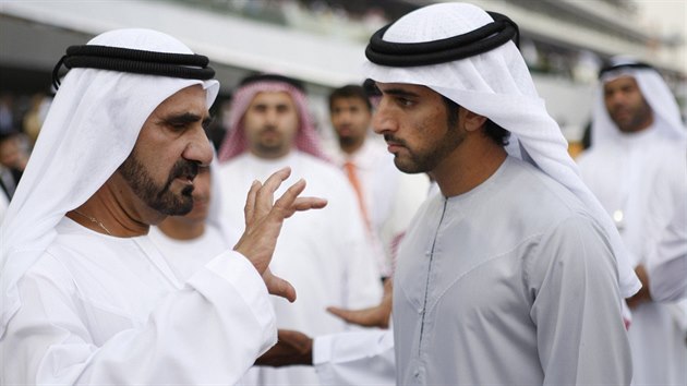 Dubajsk vldce Muhammad Maktm (vlevo) a jeho syn, korunn princ Hamdan (28. bezna 2010)