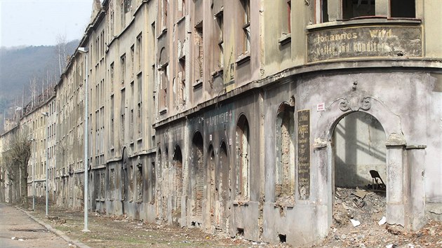 Zdevastovan domy v st nad Labem v ulici Na Nivch
