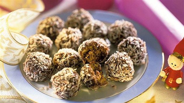 �okol�dov� kuli�ky s vaje�n�m lik�rem a kokosem