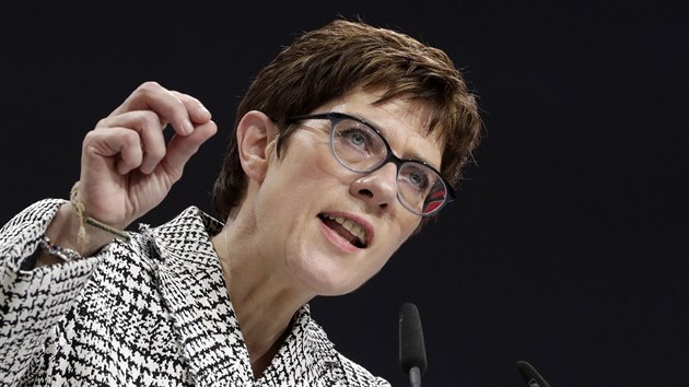 Nov pedsedkyn CDU Annegret Krampov-Karrenbauerov. (7. prosince 2018)