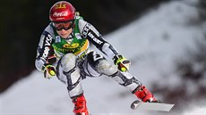 Ester Ledecká projídí tratí superobího slalomu v Lake Louise.
