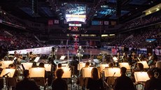 Spole�nou akci Hrajeme spolu za Pardubice komorní filharmonici a basketbalový...