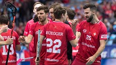 Radost �výcarských florbalist� ve �tvrtfinálovém duelu s Norskem.